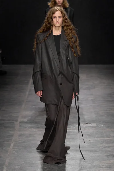 Look 6